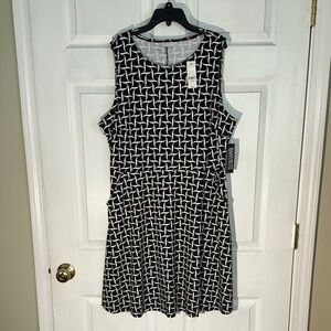 New York & Company Black and White Patterned Sleeveless Dress XL
